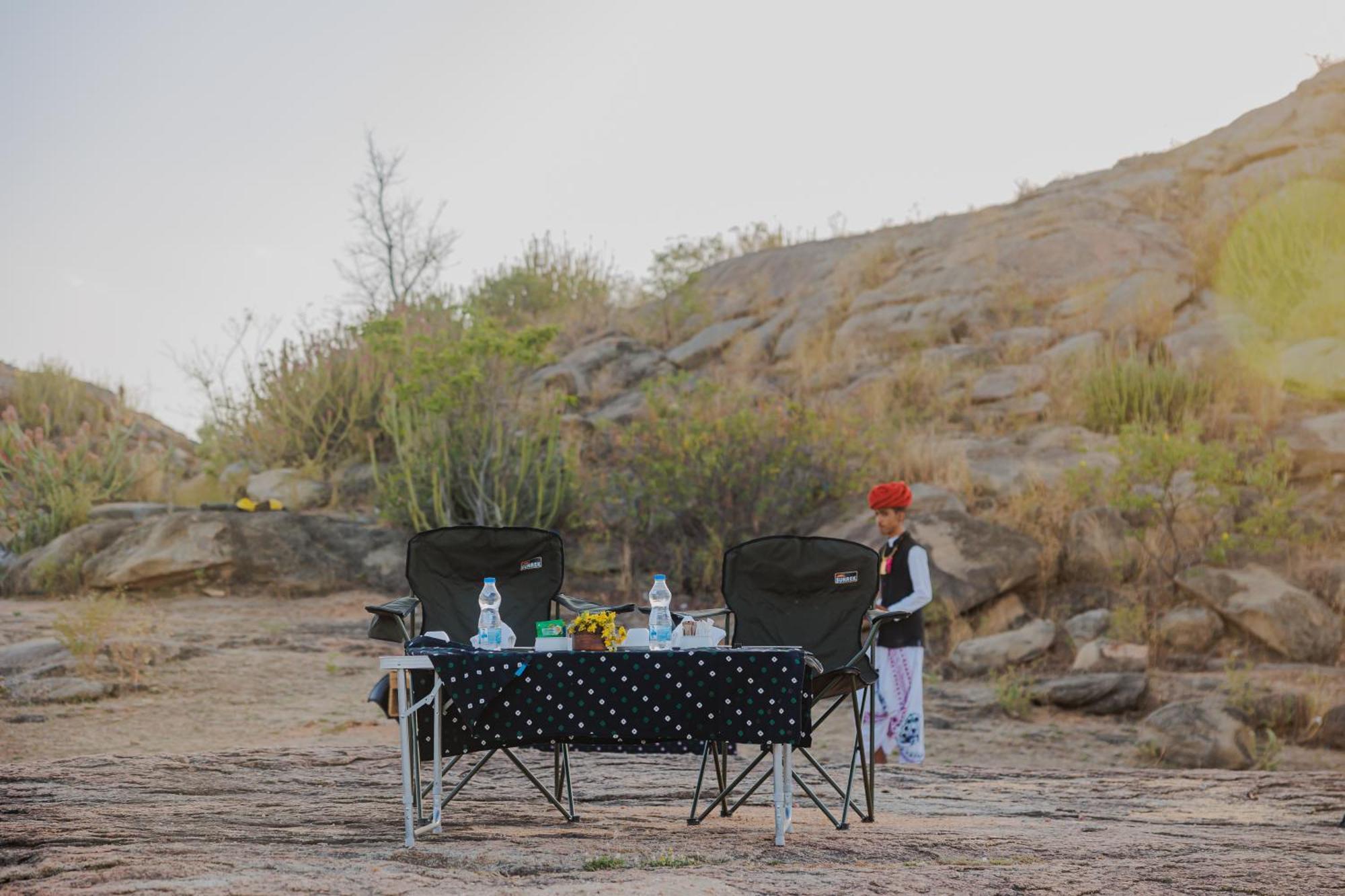The Rawla Narlai - A Luxury Heritage Stay In Leopard Country Exterior photo