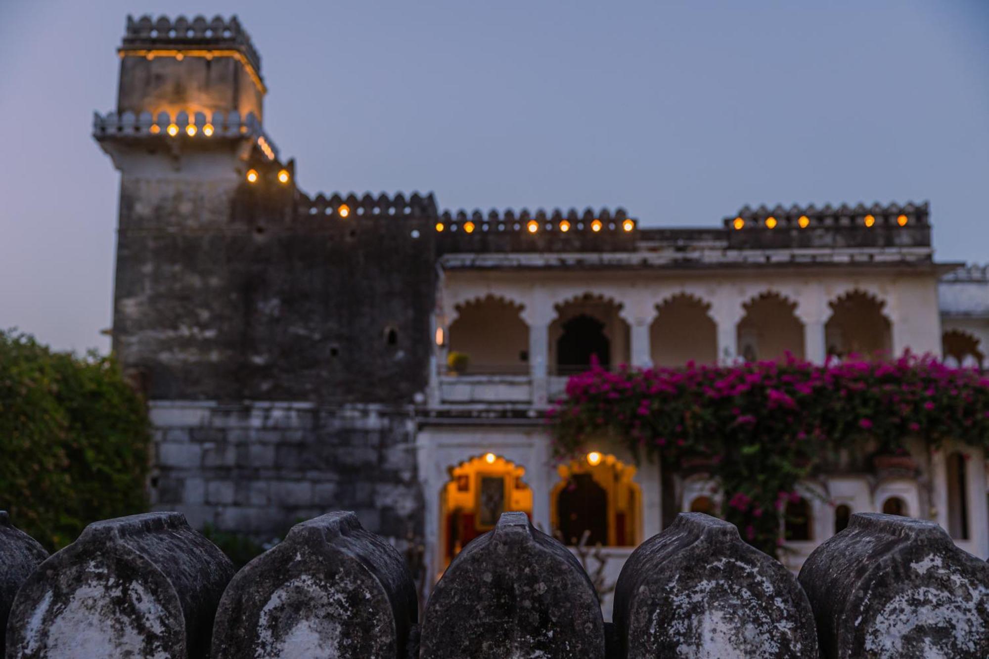 The Rawla Narlai - A Luxury Heritage Stay In Leopard Country Exterior photo